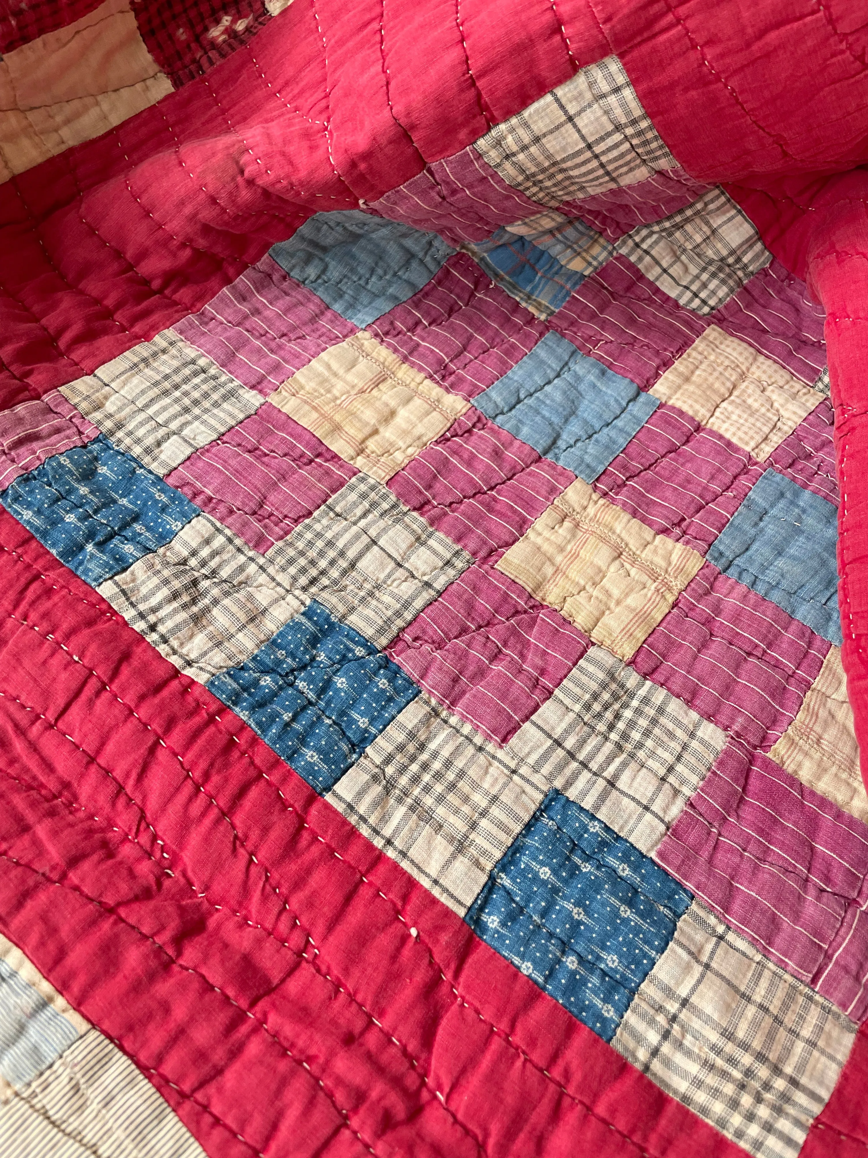 Antique 1900s Handsewn Quilt