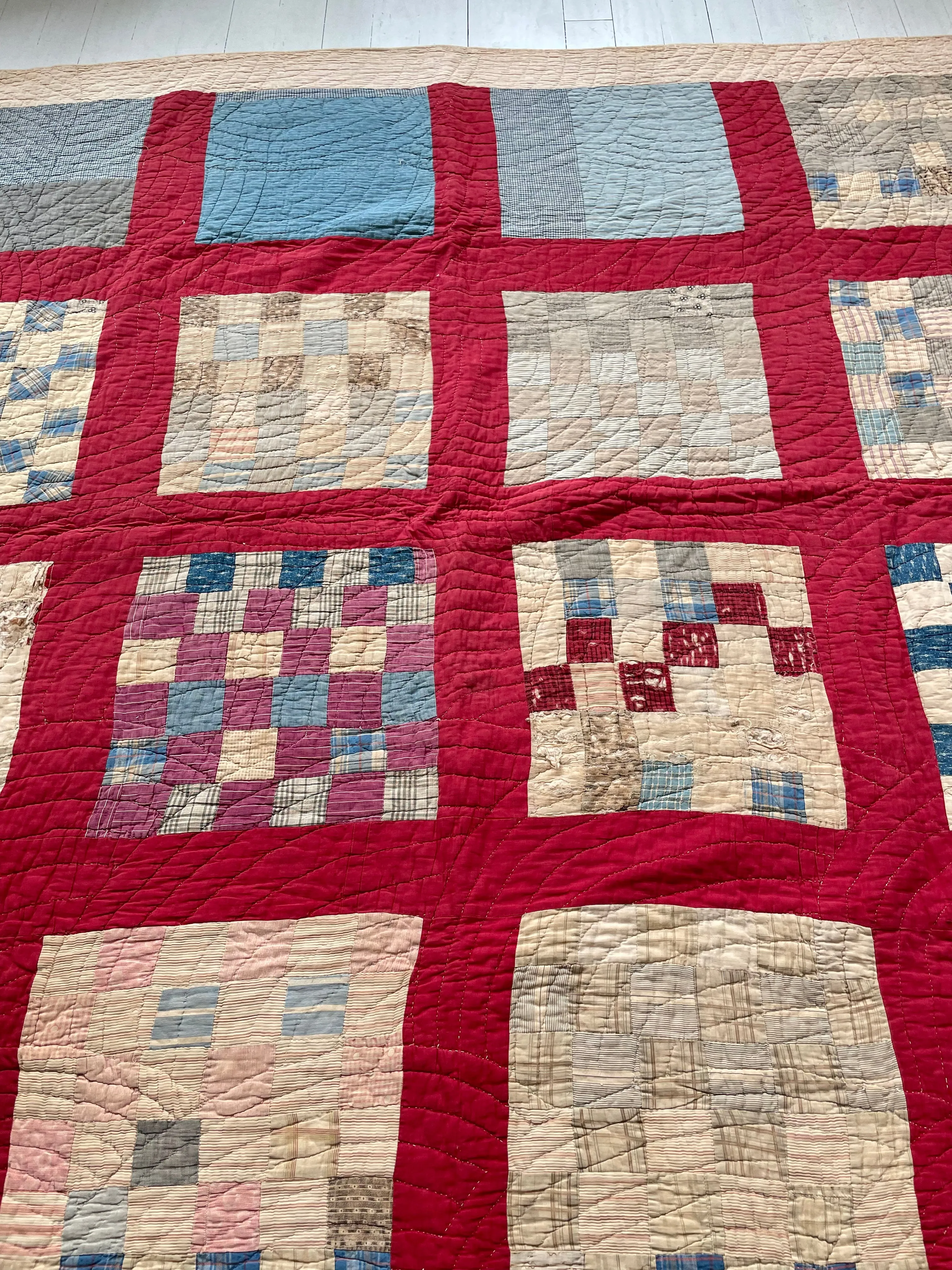 Antique 1900s Handsewn Quilt