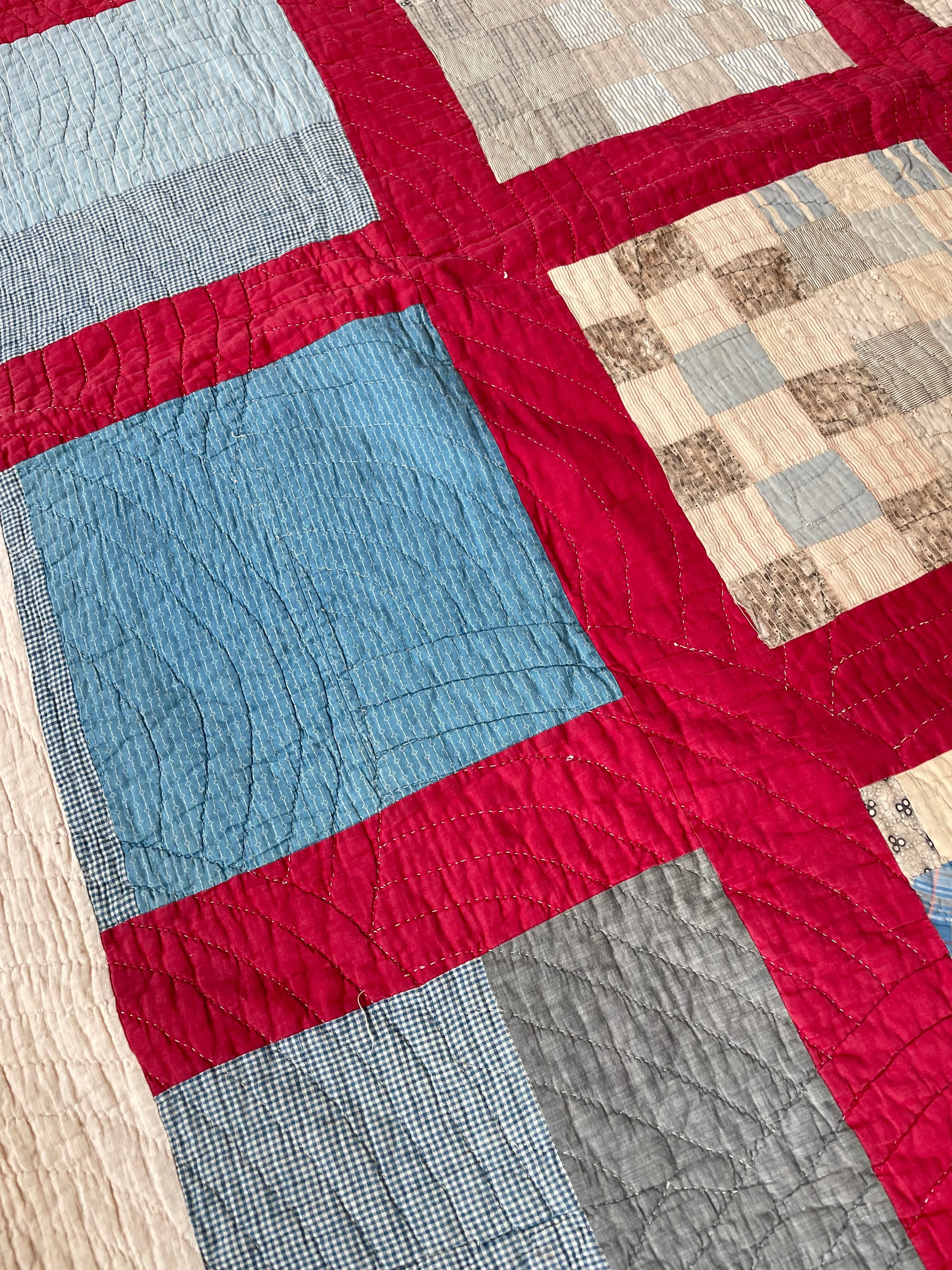 Antique 1900s Handsewn Quilt