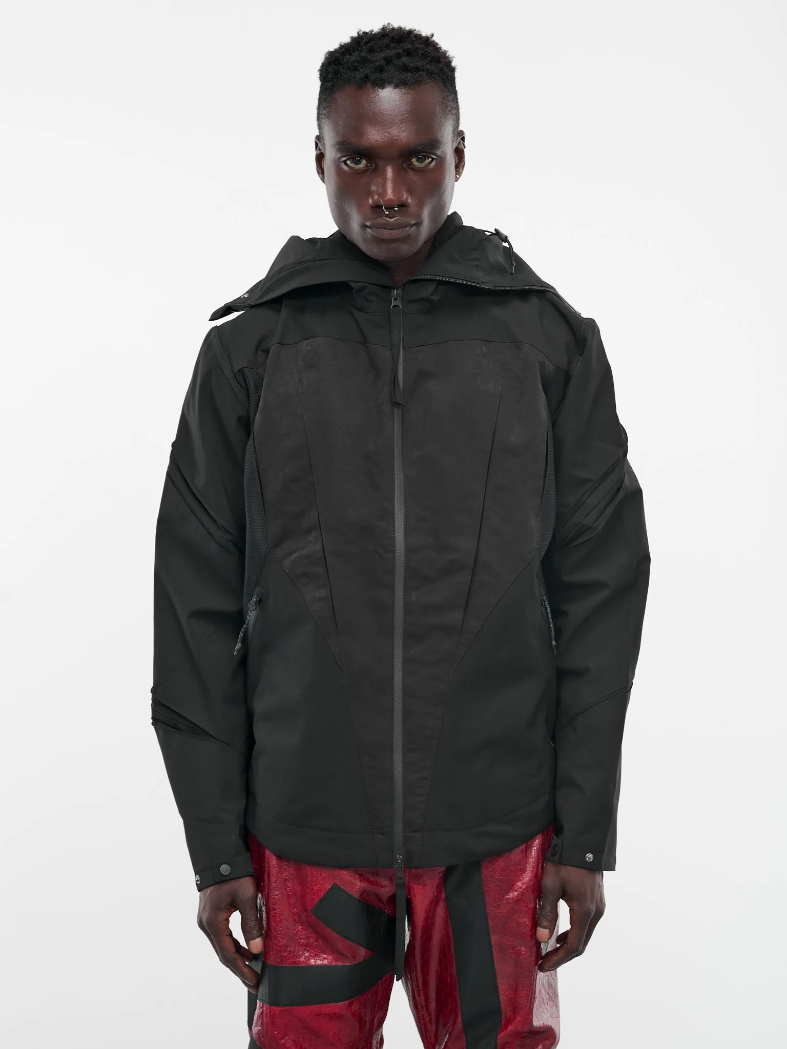 Gather-Slashed Windbreaker (J13-BLACK)