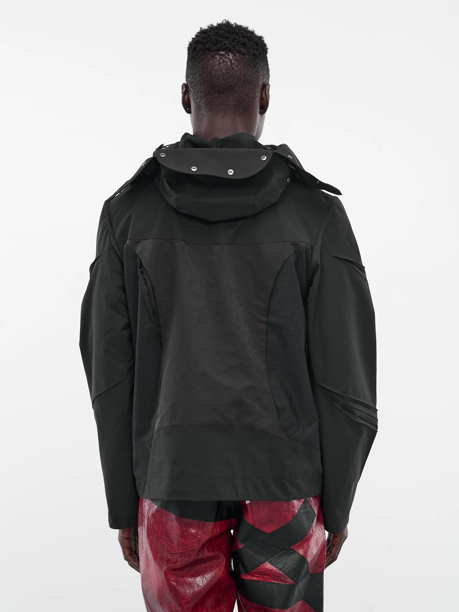 Gather-Slashed Windbreaker (J13-BLACK)