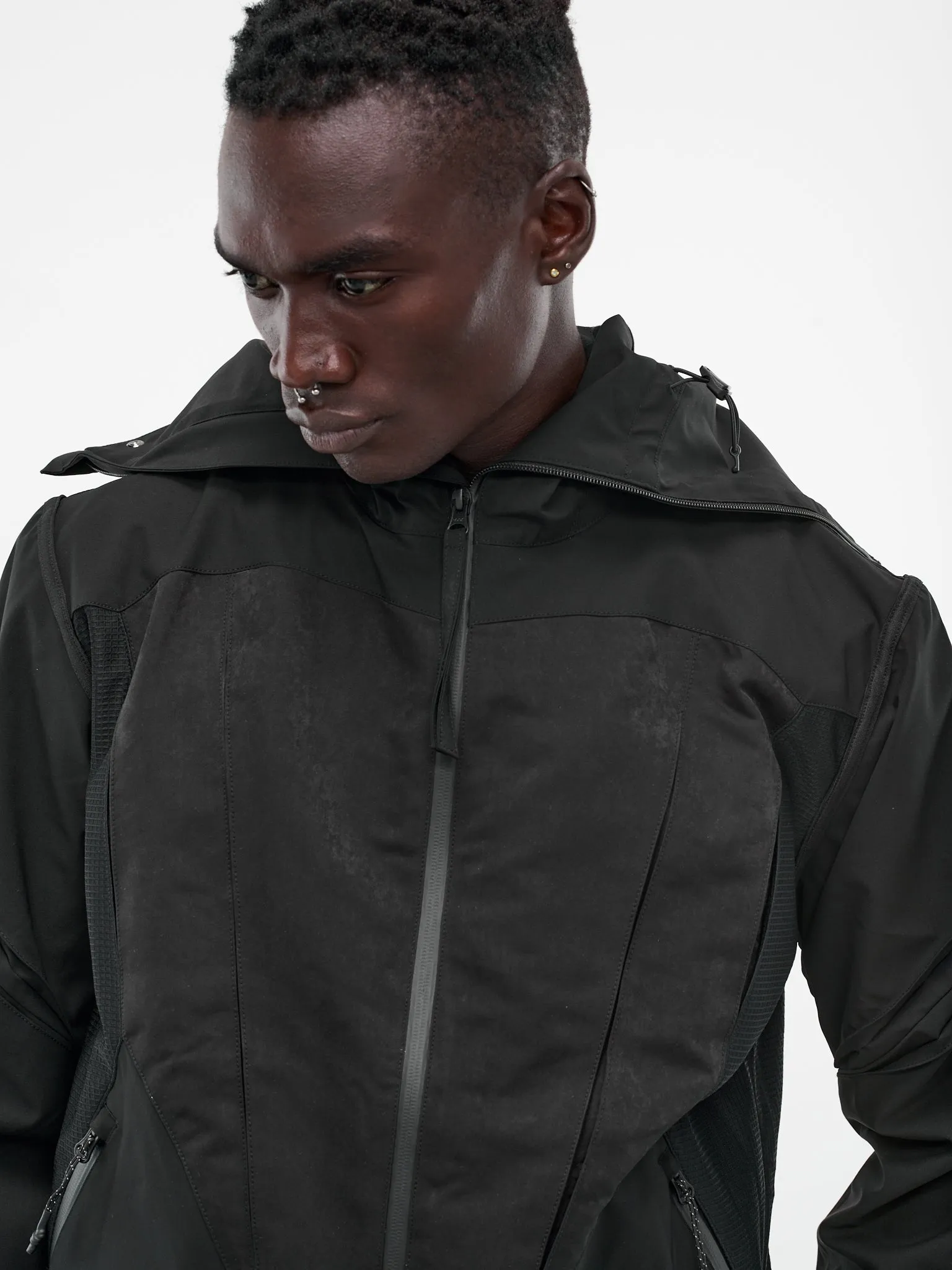 Gather-Slashed Windbreaker (J13-BLACK)