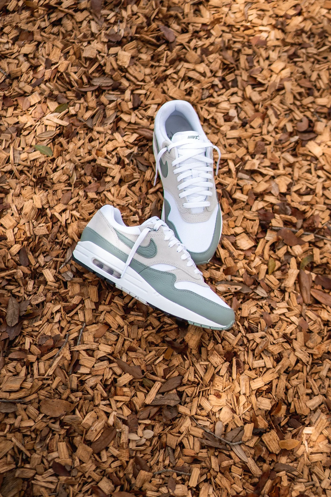 Mens Nike Air Max 1 SC (White/Mica Green)