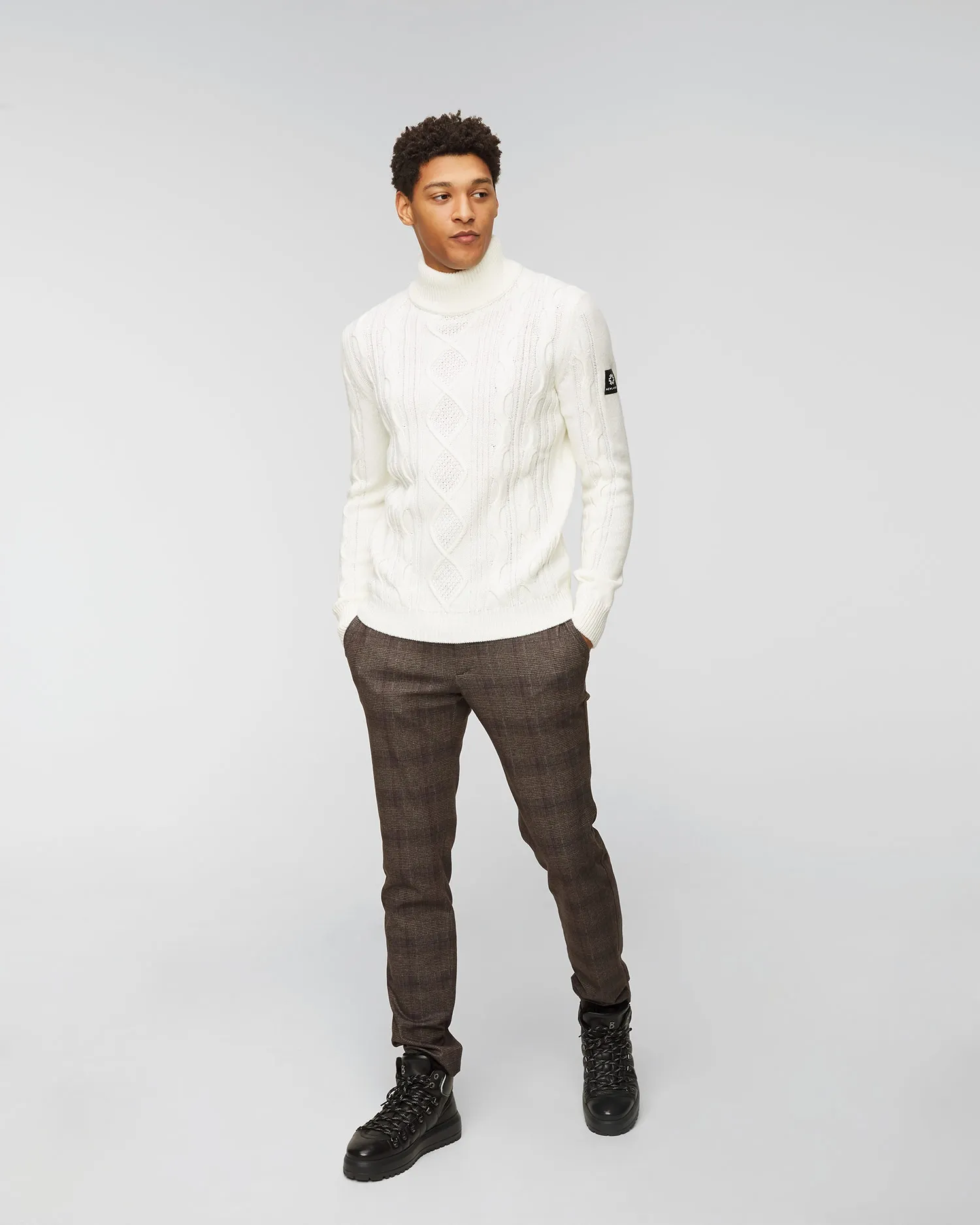 NEWLAND woolen turtleneck N33810-1