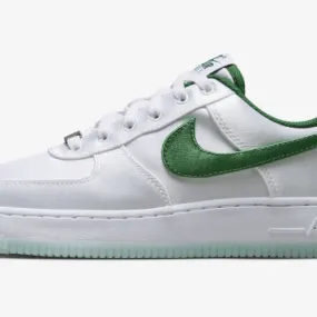 NIKE WMNS AIR FORCE 1 LOW SATIN PINE GREEN