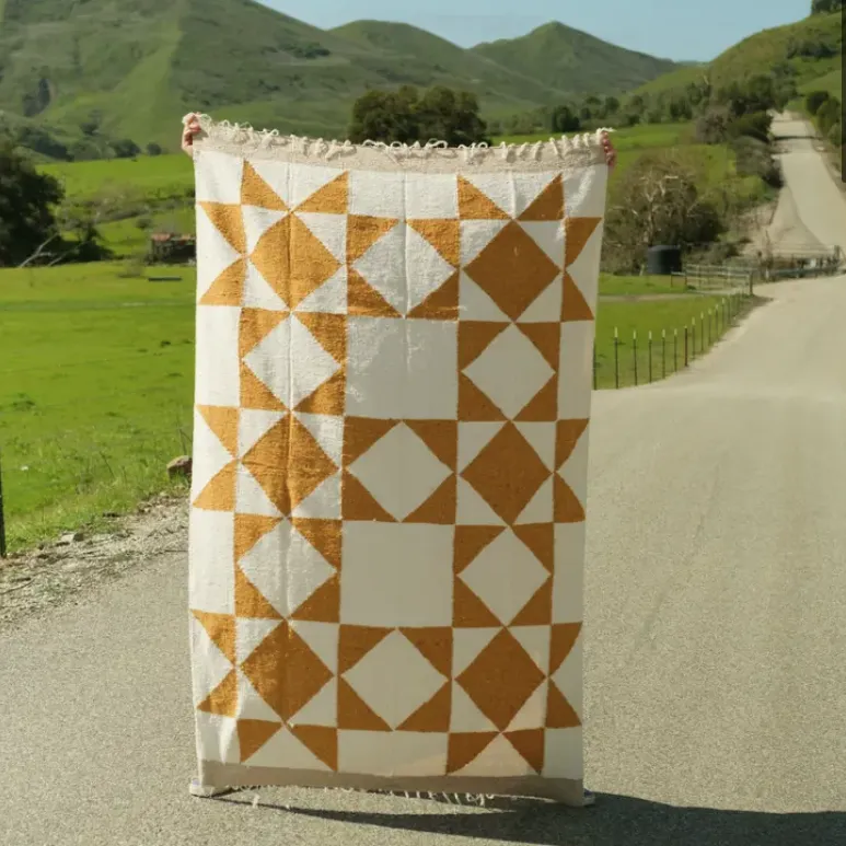 Patchwork Sun Heavyweight Throw Blanket- Gold/Cream