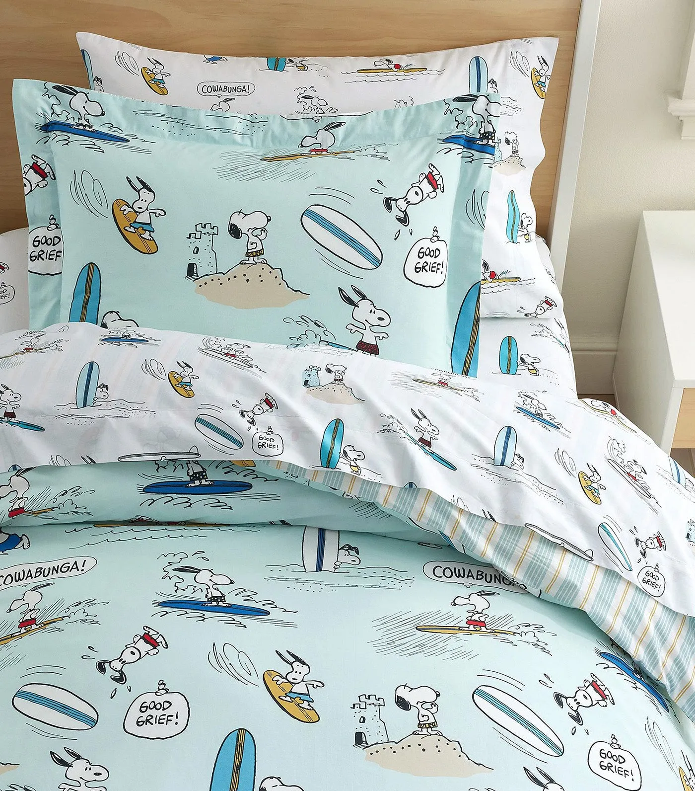 Peanuts Snoopy Surf Organic Duvet Cover and Shams