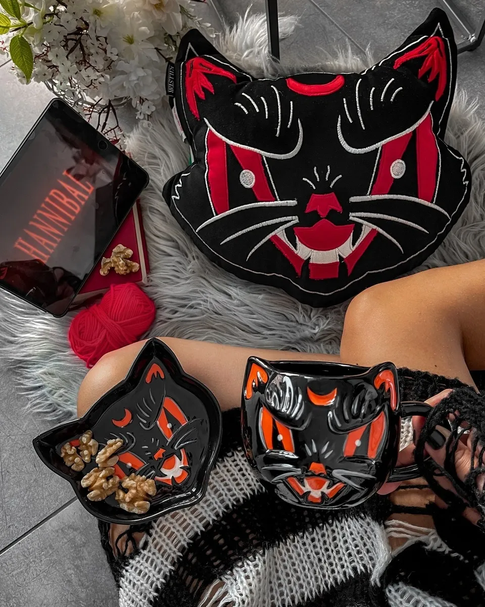 pillow KILLSTAR - Purr Evil Filled Shape - Red - KSRA009329  -  Metal-shop