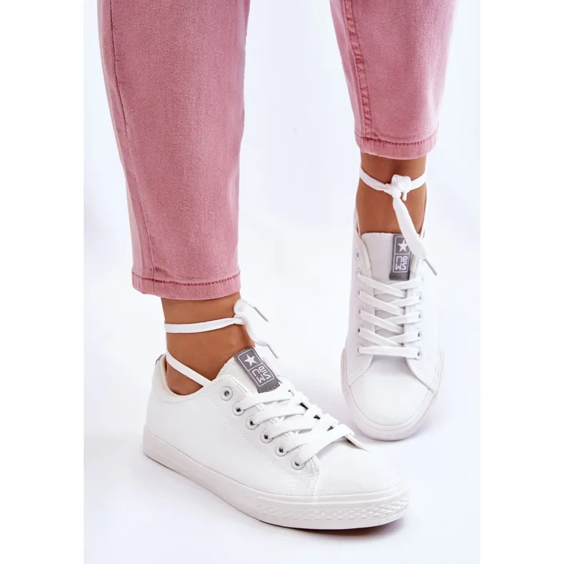 PJ1 Women's Classic Sneakers White Eleya