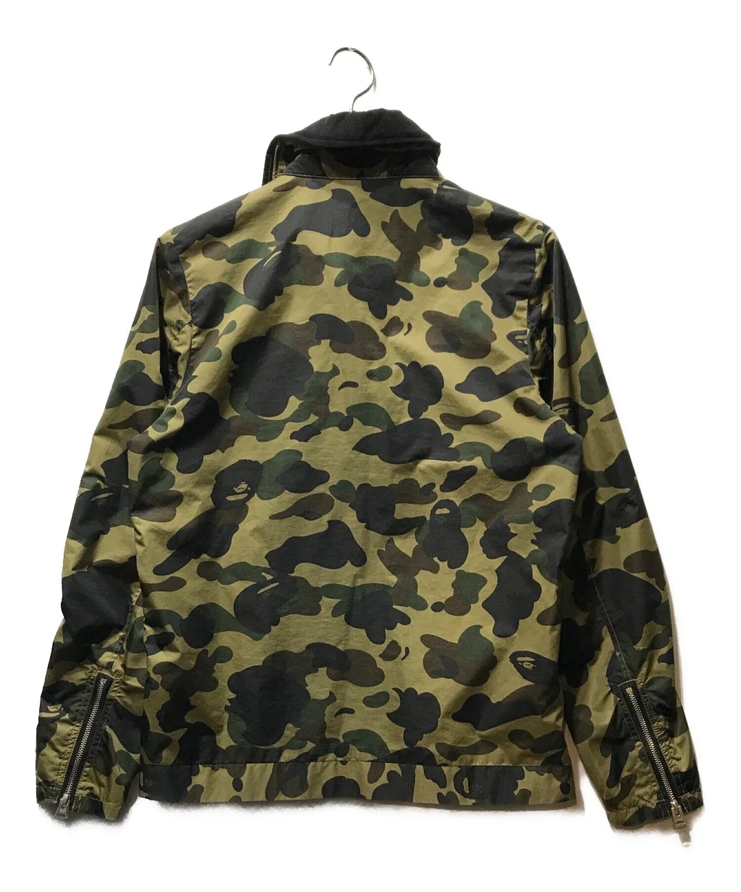 [Pre-owned] A BATHING APE Sal Camo Embroidered Logo Nylon Jacket