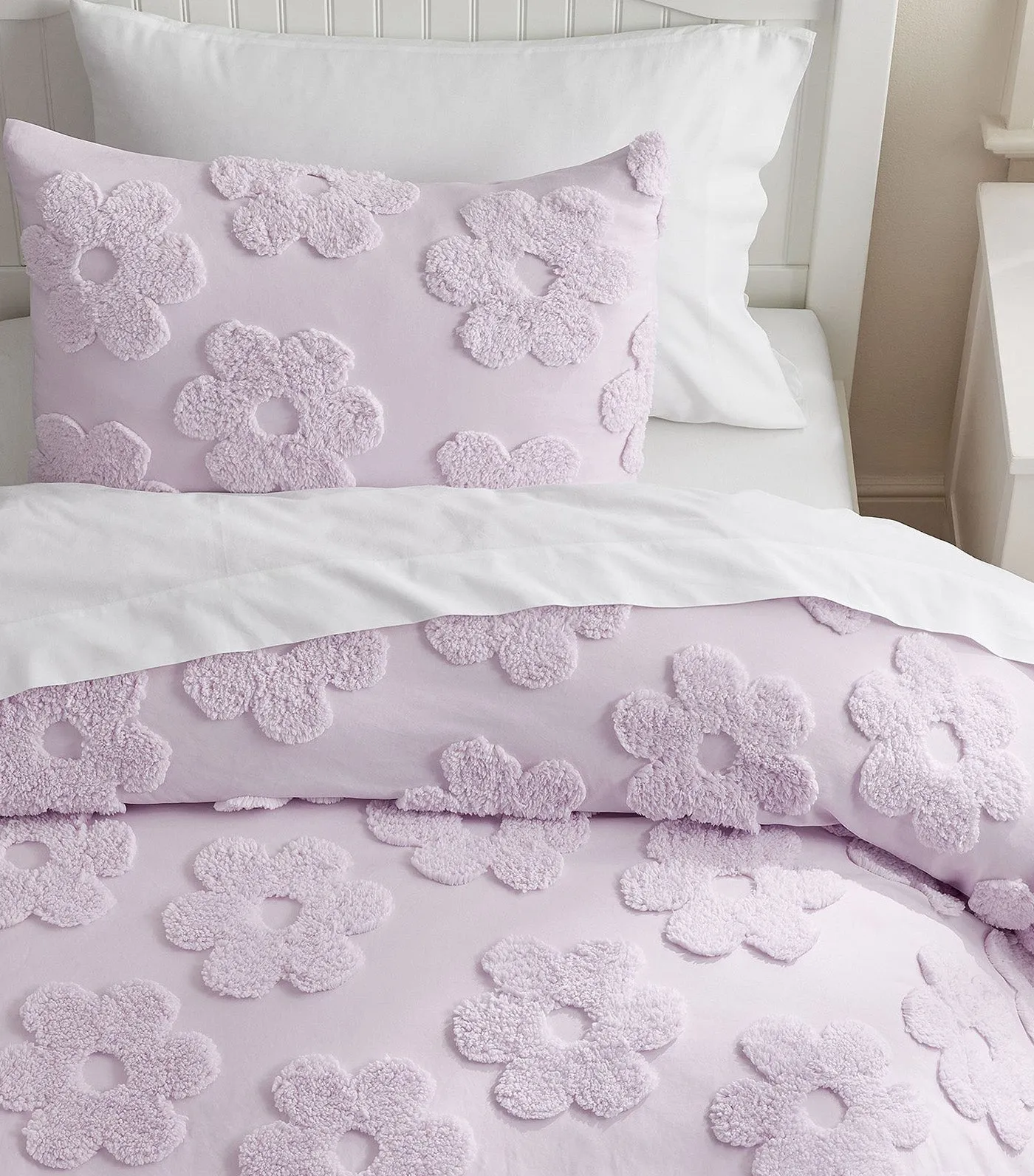 Textured Daisy Jacquard Duvet Cover and Shams, Lilac