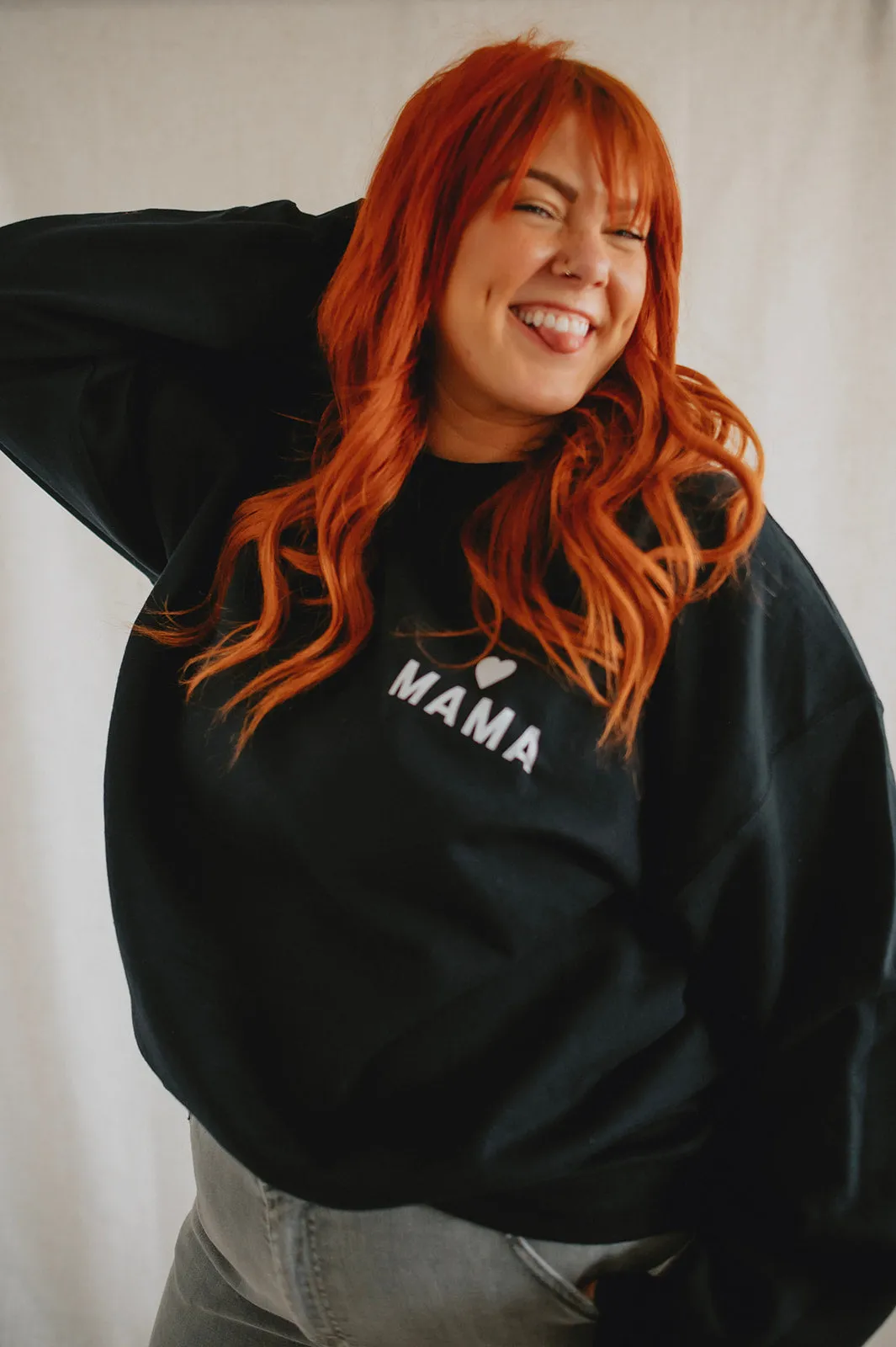 The Mama Heart Pullover Sweatshirt - Black - PLUS