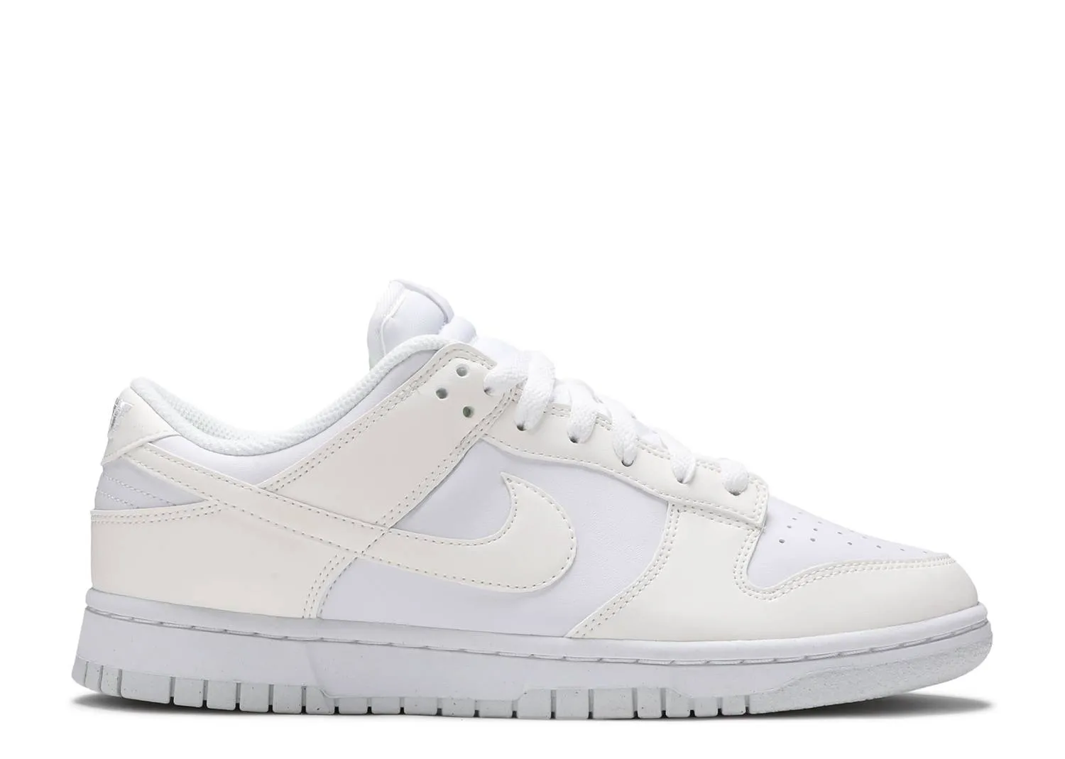 Wmns Nike Dunk Low Next Nature  Sail (Wilmington Location)