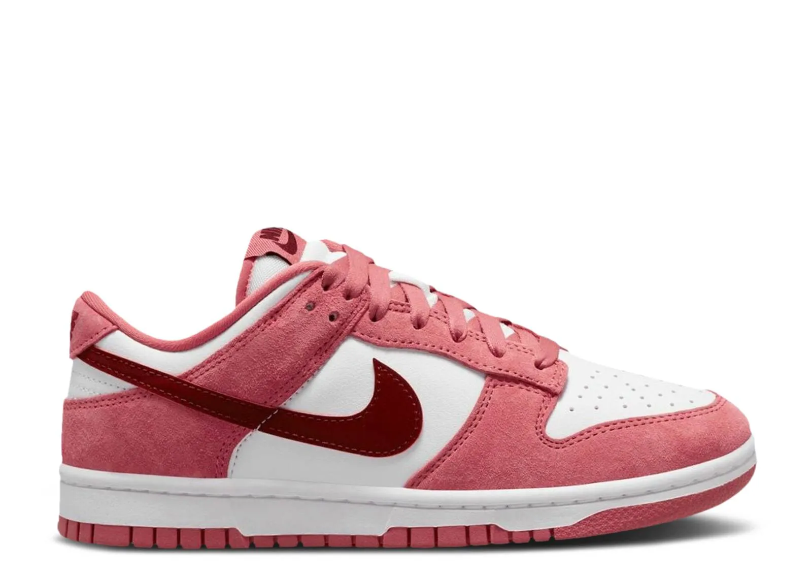 Wmns Nike Dunk Low Valentine's Day 2024 (Wilmington Location)