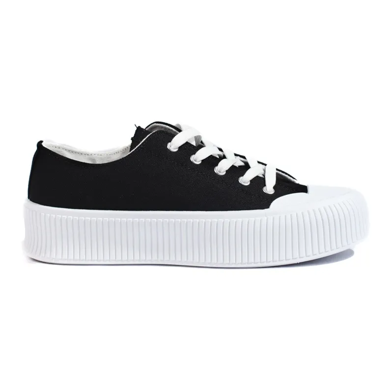 Women's black platform sneakers