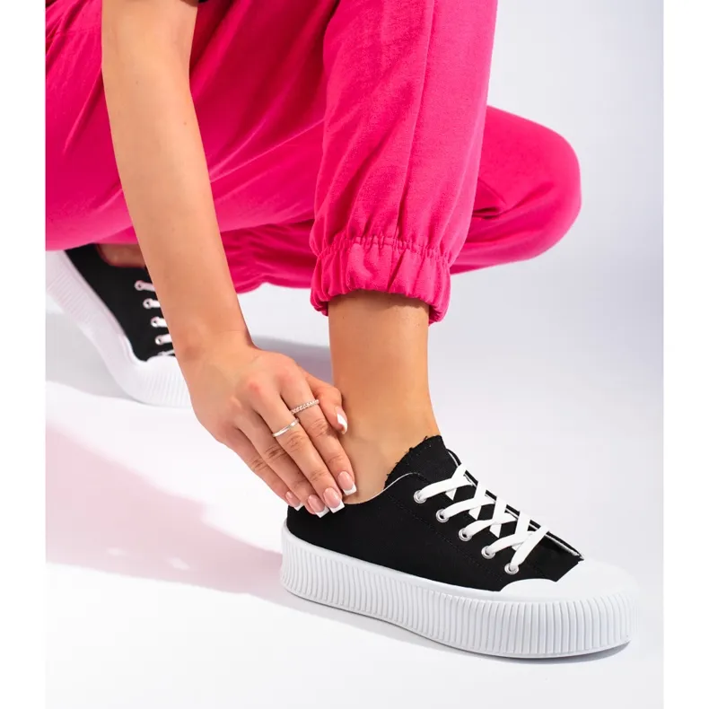 Women's black platform sneakers